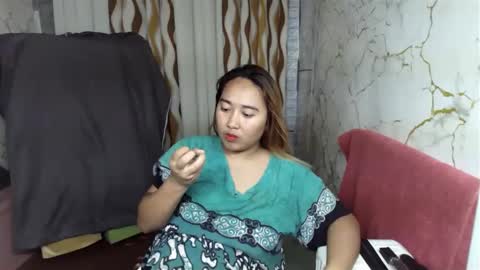 Emely online show from 12/03/25, 08:00