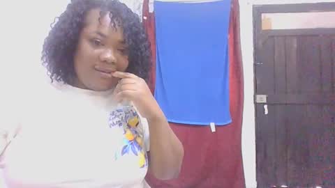 Snapshot of emelybrown chatting on 01/24/25, 04:49 emelybrown online show from 01/24/25, 04:49