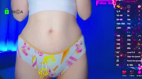 Snapshot of emelycrystal chatting on 10/09/25, 11:58 Emely online show from 10/09/25, 11:58