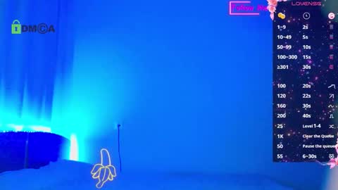 Snapshot of emelycrystal chatting on 12/17/25, 03:56 Emely online show from 12/17/25, 03:56