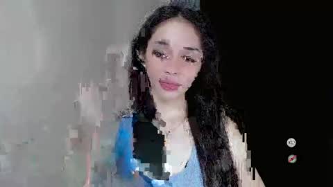 Snapshot of emelyn_fuckdoll chatting on 01/02/25, 02:57 Scarlett online show from 01/02/25, 02:57