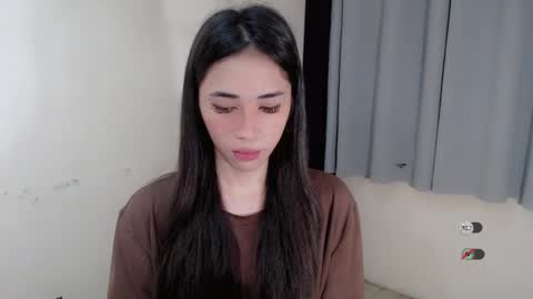 Snapshot of emelyn_fuckdoll chatting on 02/13/25, 06:41 Scarlett online show from 02/13/25, 06:41