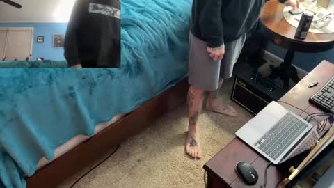 Snapshot of emerald1machete chatting on 11/30/25, 02:15 MelodyMichael online show from 11/30/25, 02:15
