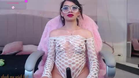 Danna online show from 12/14/25, 06:30