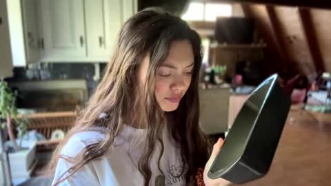 Snapshot of emersoncane chatting on 10/22/25, 07:24 popalottapuss - puddin tits - daddy - buttercup - bonfire - Mrs. Fuck Yea - hibeams - honey buns - online show from 10/22/25, 07:24