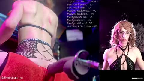 Snapshot of emerylune_xo chatting on 11/19/25, 05:07 Emery Lune online show from 11/19/25, 05:07