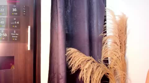 emi_carter online show from 11/29/25, 09:18