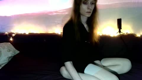 emiblossom online show from 10/02/25, 02:51