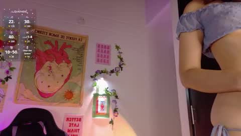 Snapshot of emicute_ chatting on 02/19/26, 02:02 online show from 02/19/26, 02:02