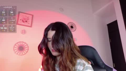 Snapshot of emicute_ chatting on 04/23/26, 02:02 online show from 04/23/26, 02:02