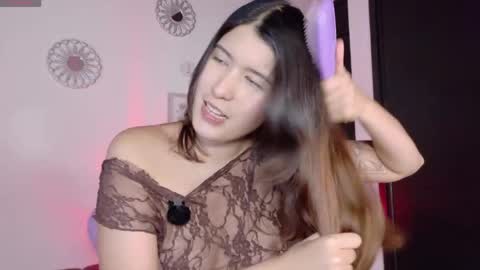 Snapshot of emicute_ chatting on 05/07/26, 02:17 online show from 05/07/26, 02:17