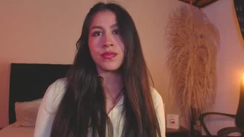 Snapshot of emigomez_ chatting on 07/05/26, 03:45 Emilia Gomez online show from 07/05/26, 03:45