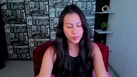 Snapshot of emigomez_ chatting on 07/09/26, 02:37 Emilia Gomez online show from 07/09/26, 02:37