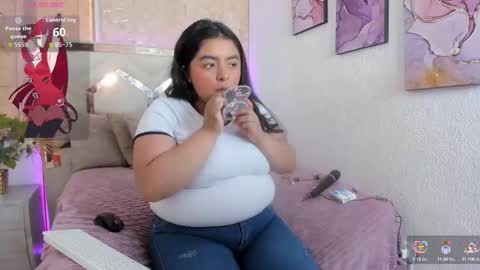 Snapshot of emiiily_brownn chatting on 09/08/25, 07:13 Emily online show from 09/08/25, 07:13