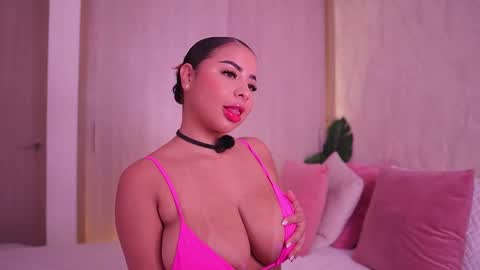    online show from 11/08/25, 04:51