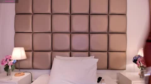 EMILY ROBERTS online show from 01/27/25, 02:53