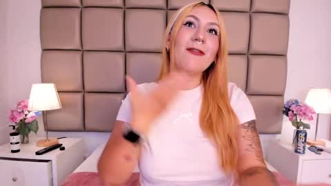 EMILY ROBERTS online show from 02/09/25, 05:50