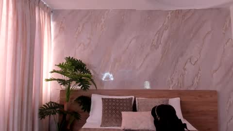 Snapshot of emiily_smile chatting on 01/15/26, 12:10 Emily online show from 01/15/26, 12:10