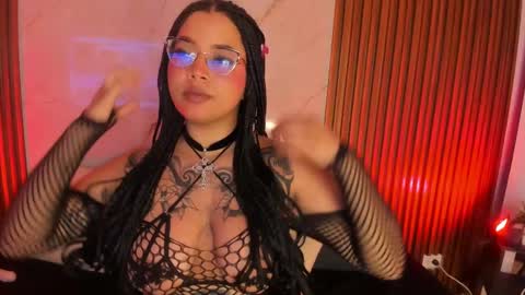 Snapshot of emiilycollins1 chatting on 03/10/25, 12:51   online show from 03/10/25, 12:51