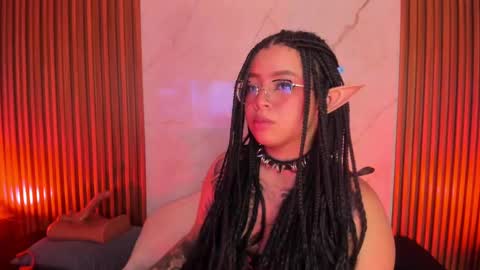 Snapshot of emiilycollins1 chatting on 03/12/25, 09:45   online show from 03/12/25, 09:45