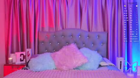 Emily online show from 05/05/26, 04:09