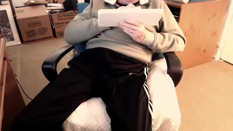 Snapshot of emil_karpo chatting on 03/09/25, 06:54 Terrance1st online show from 03/09/25, 06:54