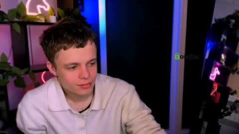 Snapshot of emil_lucky chatting on 03/19/26, 08:02 emil_lucky online show from 03/19/26, 08:02