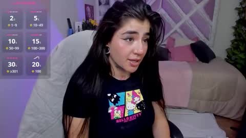 emilayton_ online show from 09/26/25, 07:29