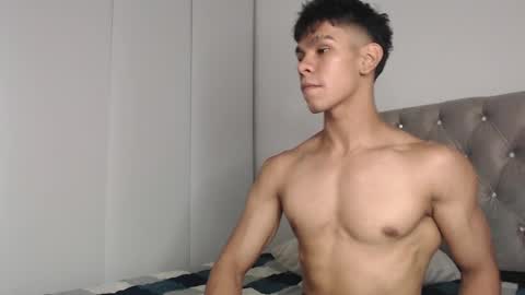 Snapshot of emile_239 chatting on 12/09/24, 03:40 emile_239 online show from 12/09/24, 03:40