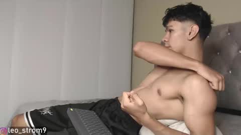 Snapshot of emile_239 chatting on 02/07/25, 04:37 emile_239 online show from 02/07/25, 04:37