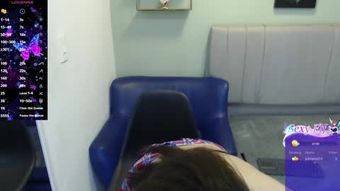 Emilee online show from 02/05/25, 01:44