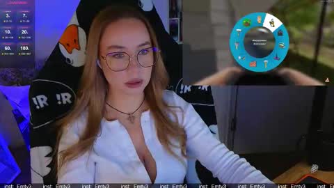 Emili online show from 12/17/25, 04:13