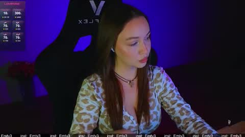 Snapshot of emili1_bc chatting on 03/09/26, 04:55 Emili online show from 03/09/26, 04:55