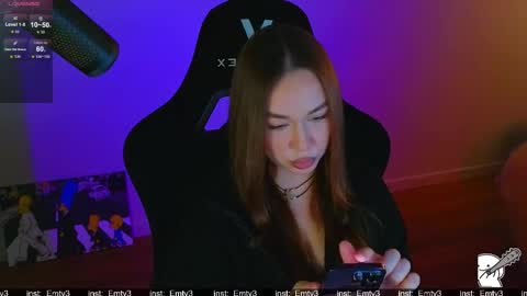 Snapshot of emili1_bc chatting on 04/25/26, 10:07 Emili online show from 04/25/26, 10:07