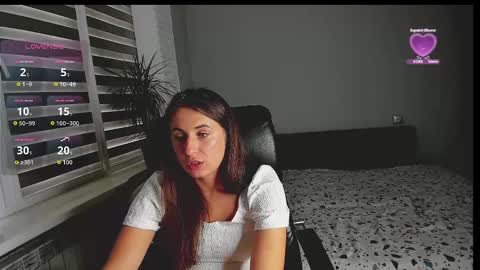 Snapshot of emili77777 chatting on 09/17/25, 10:17 emili77777 online show from 09/17/25, 10:17