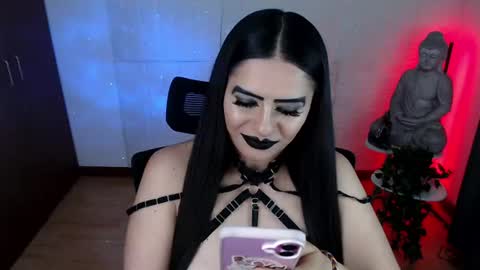 Snapshot of emili_evans_ chatting on 07/07/26, 06:47 POWERFULL GODDESS EMILI online show from 07/07/26, 06:47