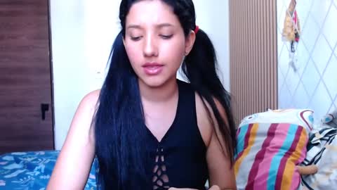 emili riders online show from 01/29/25, 03:47