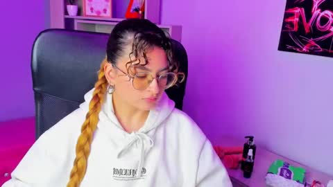 Emy  online show from 11/22/25, 02:21