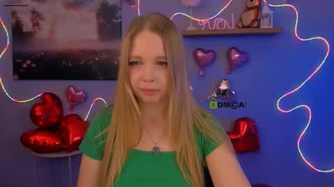 emilia_dark__ online show from 02/15/26, 08:35