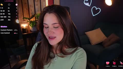 Snapshot of emilia_dream chatting on 12/05/24, 03:28 emilia_dream online show from 12/05/24, 03:28