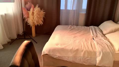 Snapshot of emilia_dream chatting on 09/11/25, 03:12 emilia_dream online show from 09/11/25, 03:12