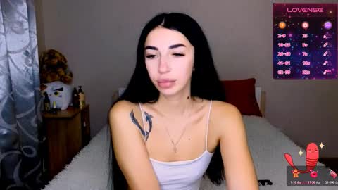 Emi online show from 11/17/25, 06:08