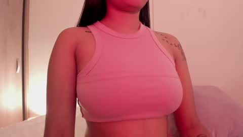 Emilia Big Boobs online show from 12/13/24, 06:05