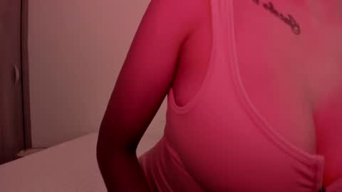 Emilia Big Boobs online show from 01/31/25, 01:56