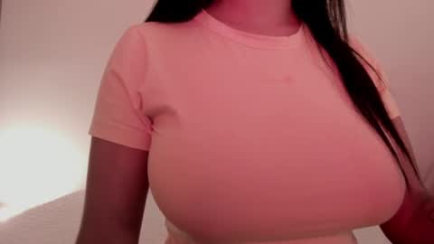 Emilia Big Boobs online show from 02/02/25, 05:48