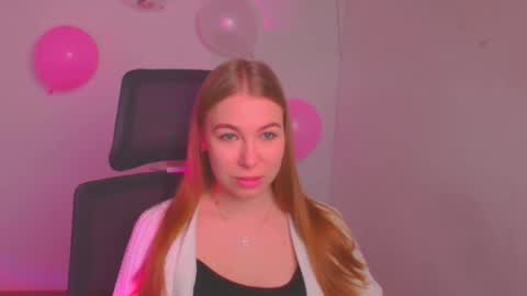 Emilia online show from 02/17/25, 06:09