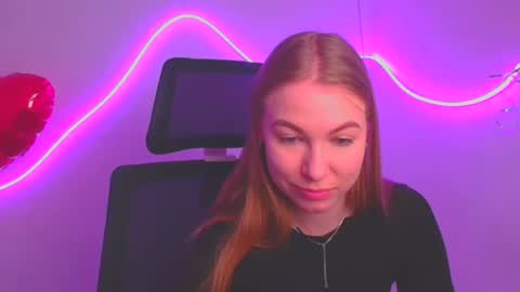 Emilia online show from 03/11/25, 09:13