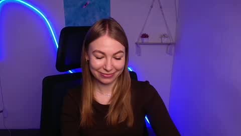 Emilia online show from 11/05/25, 06:46