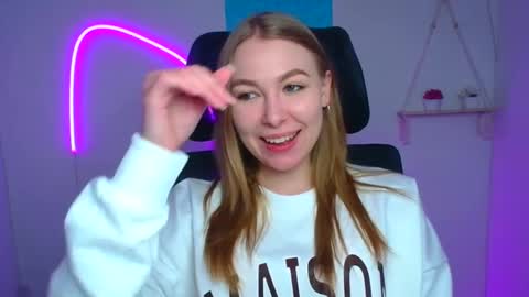 Emilia online show from 02/21/26, 06:36