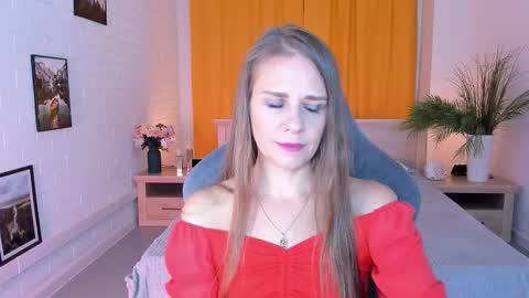 Snapshot of emiliabedy chatting on 10/01/25, 09:15 Emilia Bedy online show from 10/01/25, 09:15